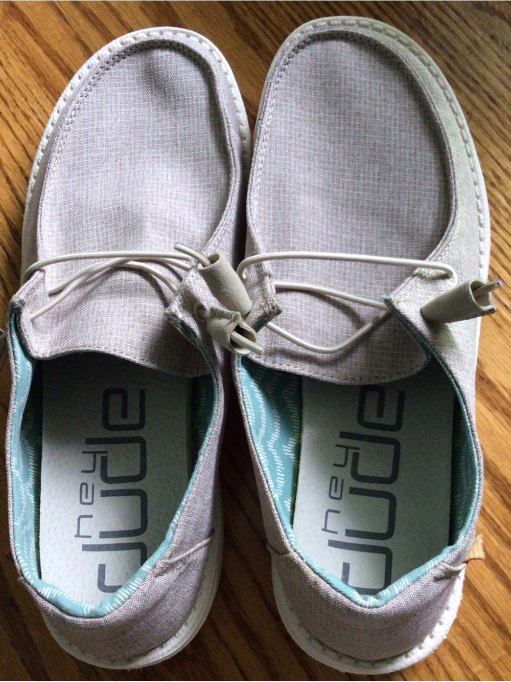 Hey Dude Casual Slip On Loafers Wendy Canvas Chambray Beige 9M Preowned Neutral